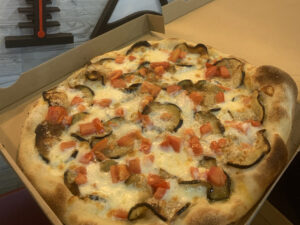 pizza mediana caja pizzeria18o.jpg